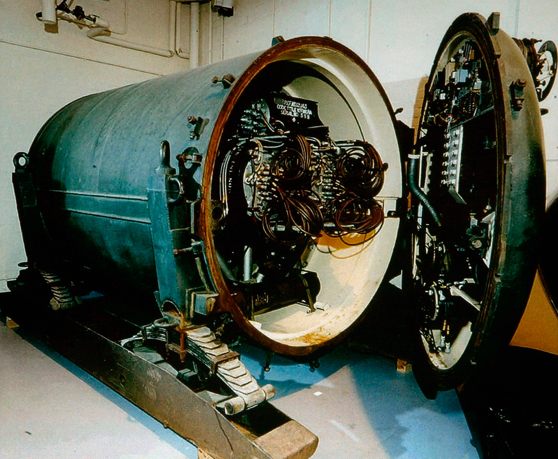 A nuclear landmine in a giant cylinder