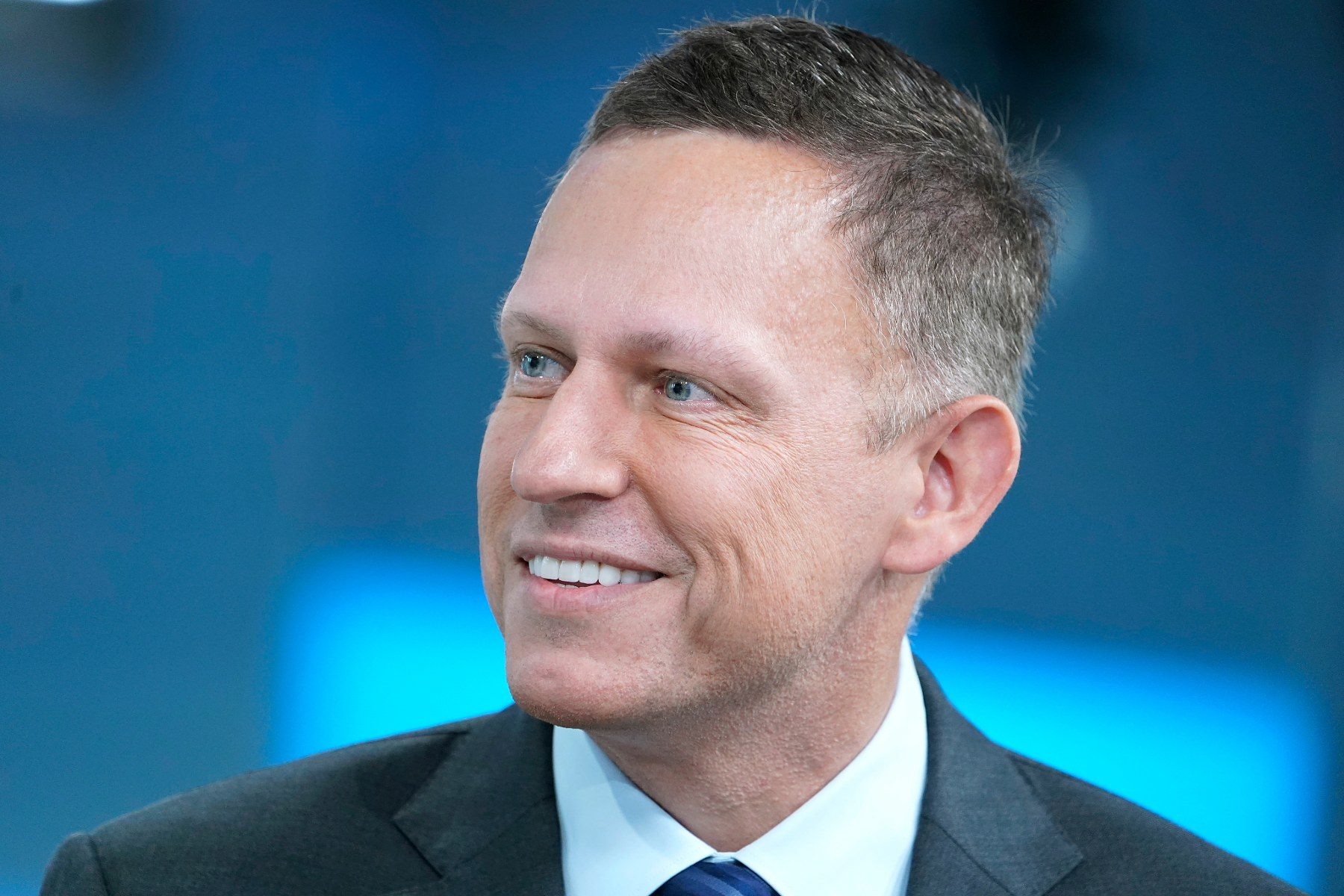 Peter Theil
